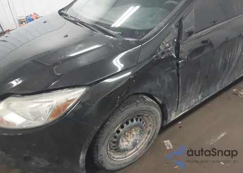 2014 Ford Focus S from USA, damaged, VIN 1FADP3E21EL373407